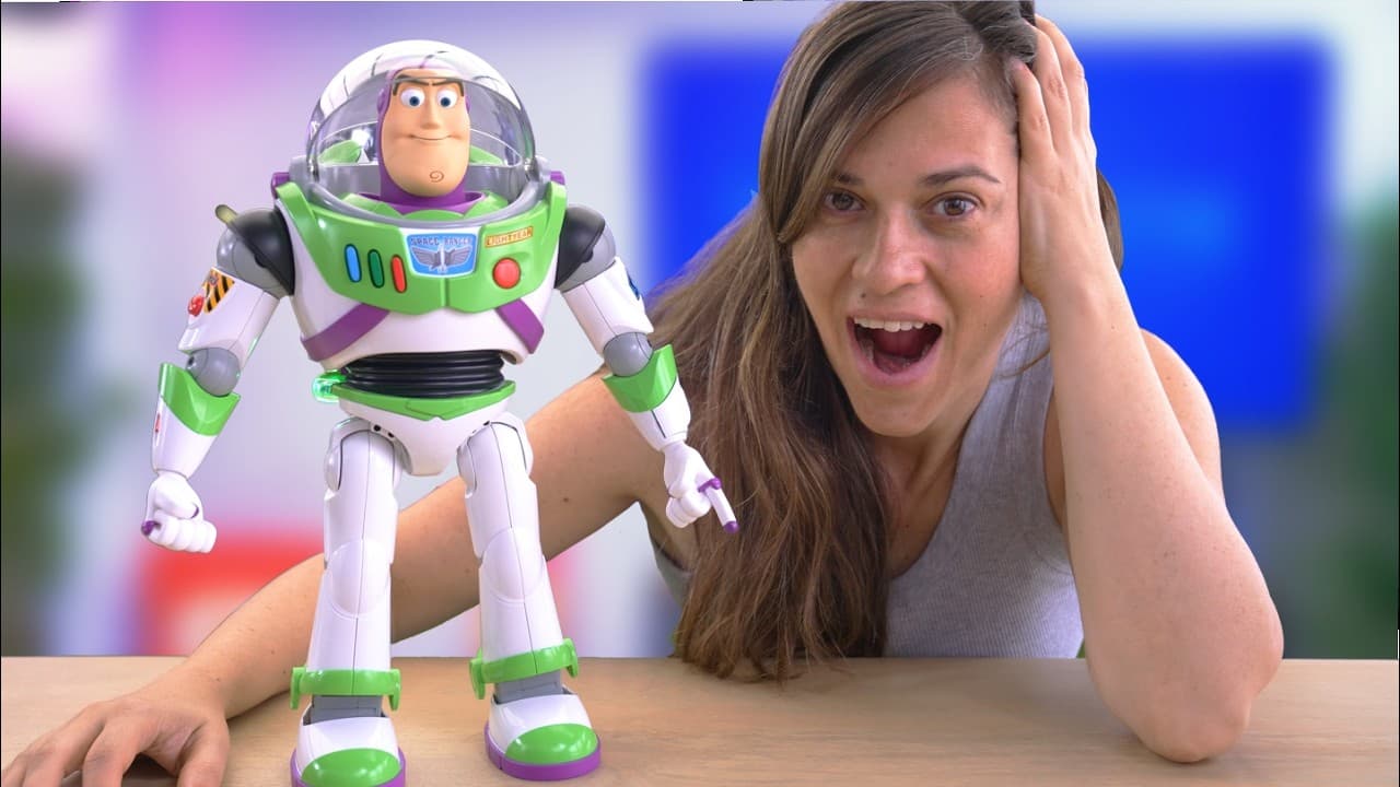 El Buzz Lightyear Robot es de Otro Planeta!!! Unboxing y Pruebas